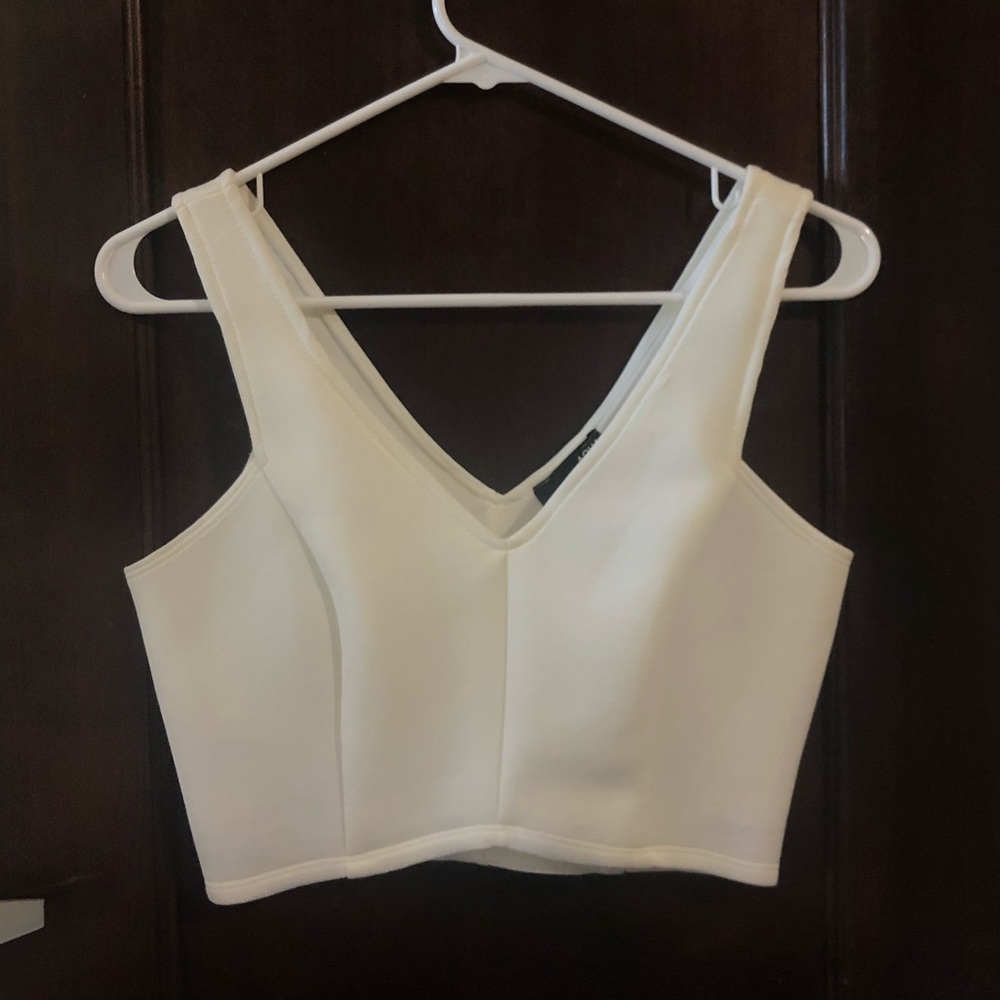 Crop White V-Neck Tank (medium)